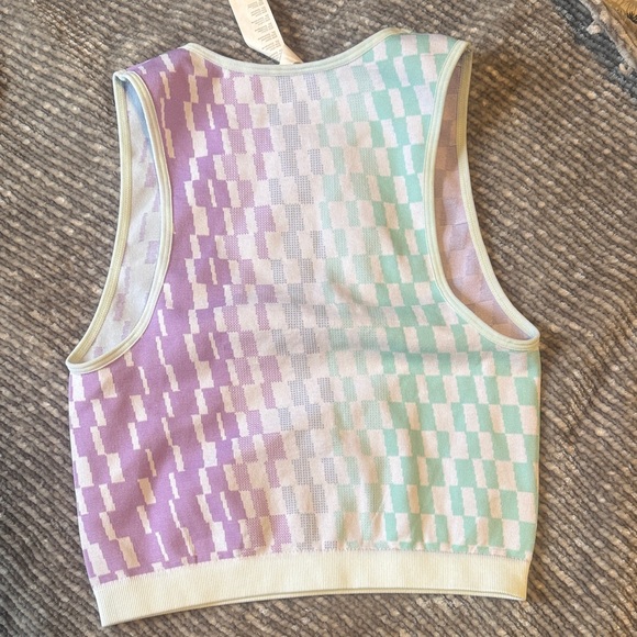 Fabletics || NWOT Kerri Seamless Crop Tank (S) - Picture 6 of 9